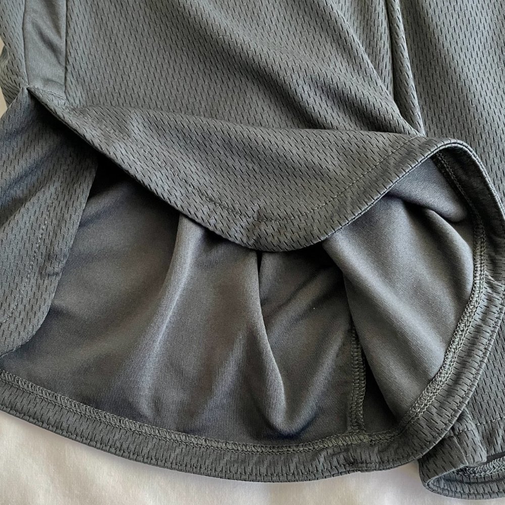 NIKE MEN’S ATHLETIC SHORTS. 2 SIZES.EACH PAIR $23 - Picture 3 of 7